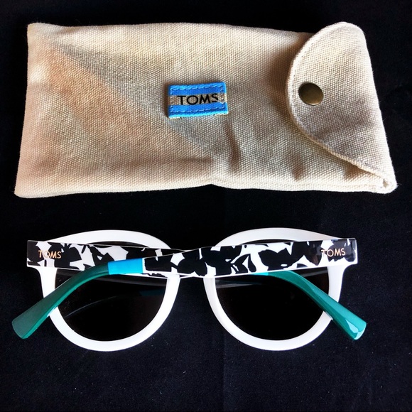 Toms Bellevue Sunglasses main image 3